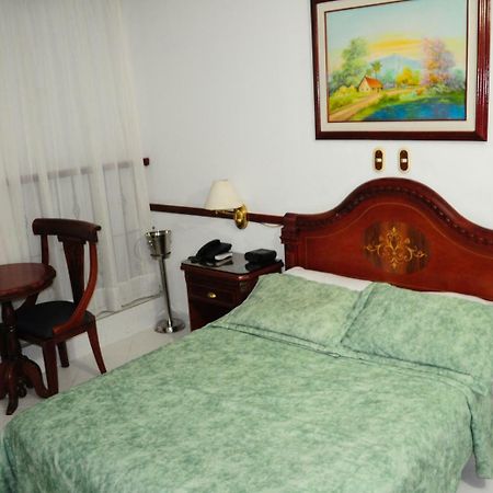 Hotel Quinta Avenida Cúcuta Екстериор снимка