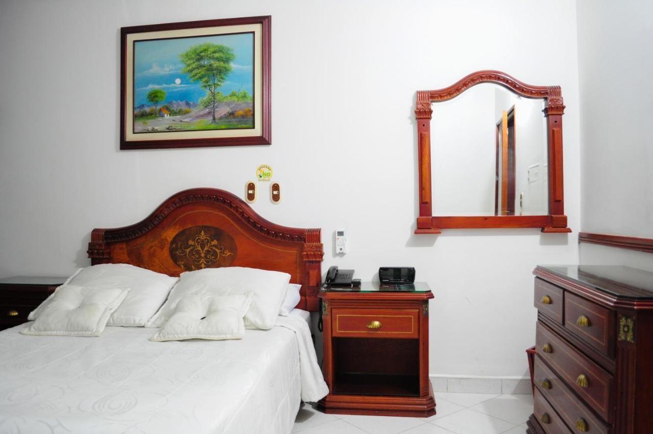 Hotel Quinta Avenida Cúcuta Екстериор снимка