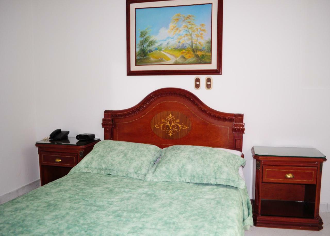 Hotel Quinta Avenida Cúcuta Екстериор снимка